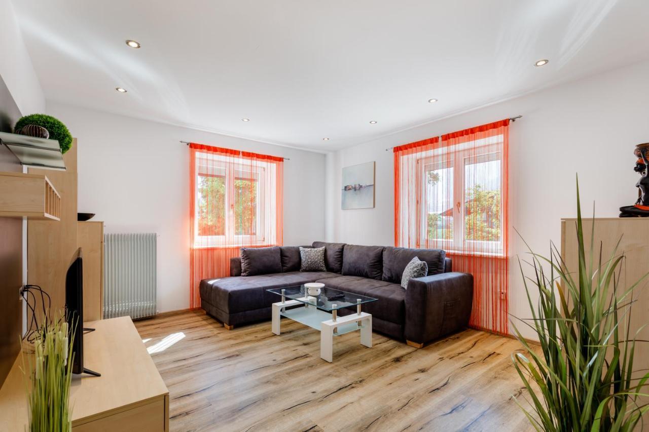Apartment Viktoria カルテルベッロ エクステリア 写真